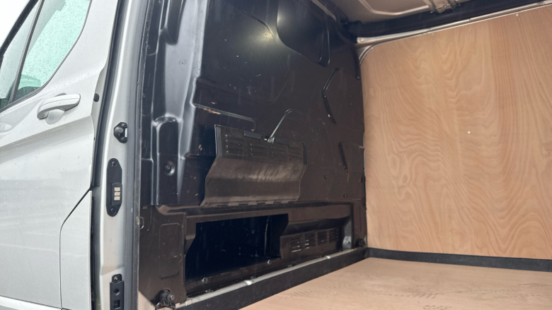 Ford Transit Custom 300 L1 Diesel Fwd 2.0 EcoBlue 130ps Low Roof Limited Van